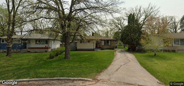 22 Wakefield Bay（加拿大曼尼托巴省温尼伯市）房屋照片