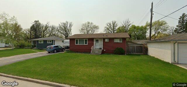 28 Wakefield Bay（加拿大曼尼托巴省溫尼伯市）房屋照片