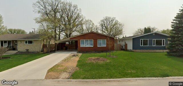 28 Weaver Bay（加拿大曼尼托巴省温尼伯市）房屋照片