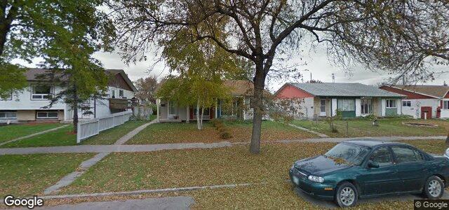 135 Thom Avenue W（加拿大曼尼托巴省温尼伯市）房屋照片