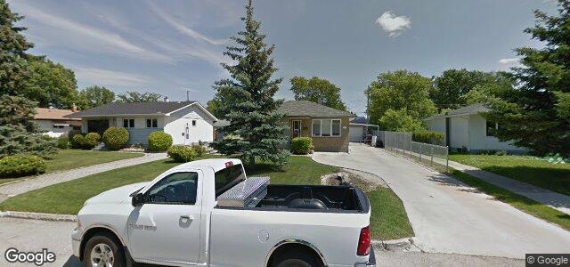 Photo of 18 Burnaby Bay in Winnipeg, Manitoba