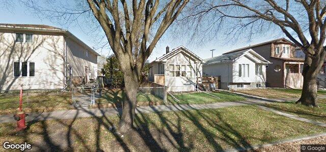 215 Thom Avenue W（加拿大曼尼托巴省温尼伯市）房屋照片