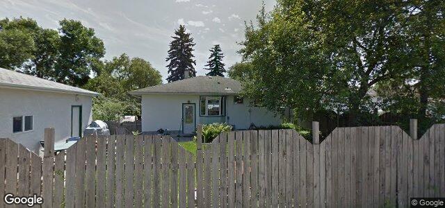 Larawan ng 23 Cloverdale Crescent sa Winnipeg, Manitoba