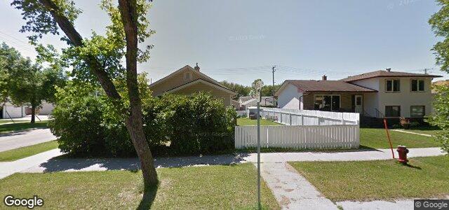 300 Mcmeans Avenue W（加拿大曼尼托巴省温尼伯市）房屋照片