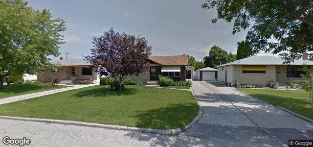 Photo of 45 Burnaby Bay in Winnipeg, Manitoba