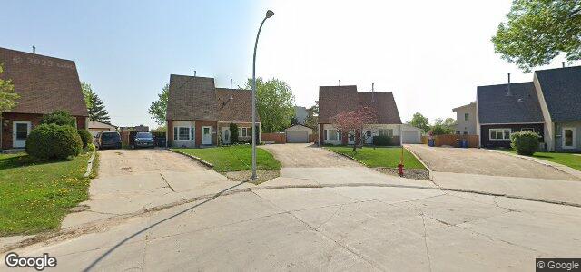 Photo of 12 Peloquin Bay in Winnipeg, Manitoba