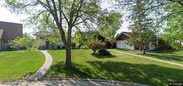 30 Champagne Crescent（加拿大曼尼托巴省温尼伯市）房屋照片