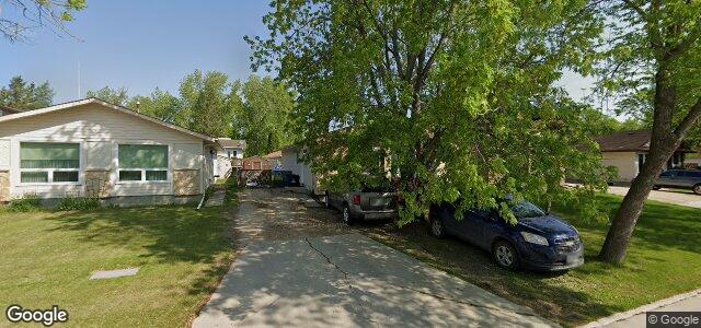 77 Pirson Crescent（加拿大曼尼托巴省温尼伯市）房屋照片