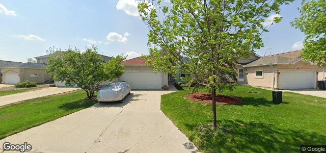 10 Firbridge Crescent（加拿大曼尼托巴省温尼伯市）房屋照片