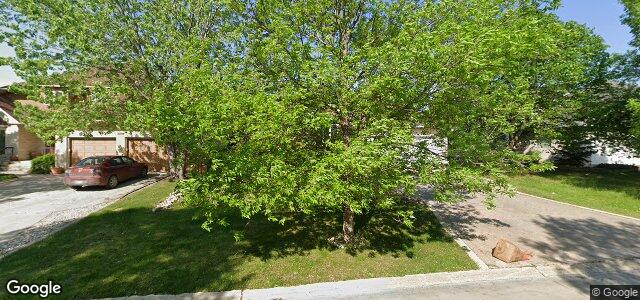 135 Kendale Drive（加拿大曼尼托巴省温尼伯市）房屋照片