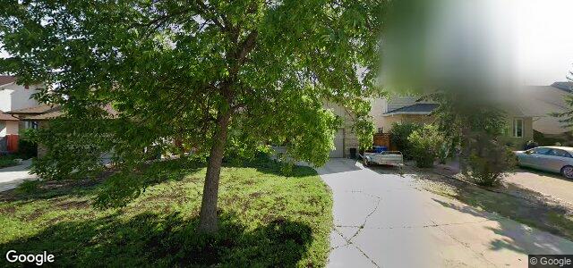 18 Denman Crescent（加拿大曼尼托巴省温尼伯市）房屋照片