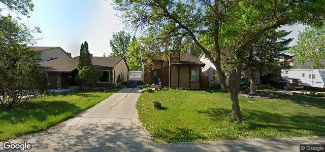 Larawan ng 199 Point West Drive sa Winnipeg, Manitoba
