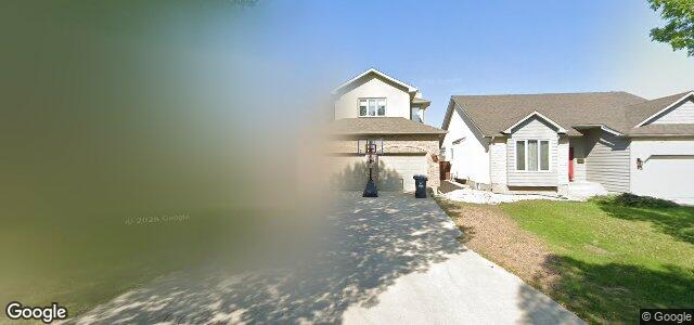 Larawan ng 27 Denman Crescent sa Winnipeg, Manitoba