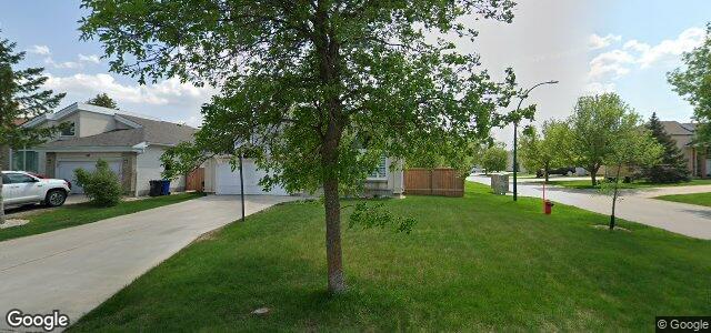 32 Bernfield Bay（加拿大曼尼托巴省温尼伯市）房屋照片