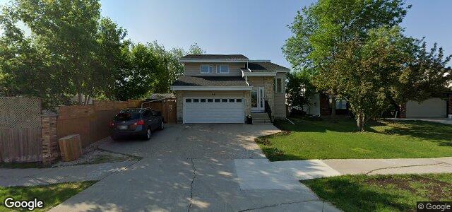 Photo of 46 Point West Drive in Winnipeg, Manitoba