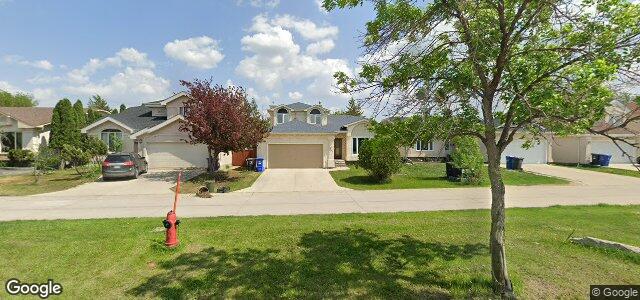 584 Bairdmore Boulevard（加拿大曼尼托巴省温尼伯市）房屋照片