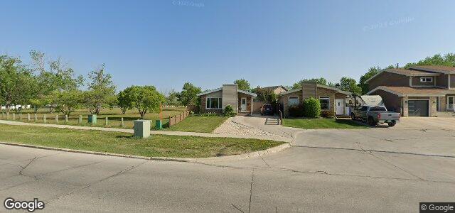 Larawan ng 832 Bairdmore Boulevard sa Winnipeg, Manitoba