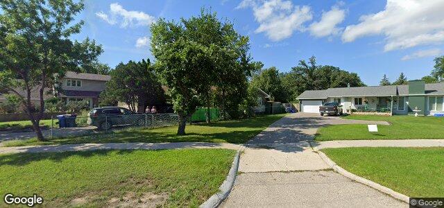 4377 Roblin Boulevard（加拿大曼尼托巴省温尼伯市）房屋照片