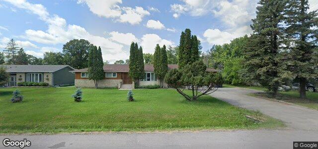 1030 Charleswood Road（加拿大曼尼托巴省温尼伯市）房屋照片