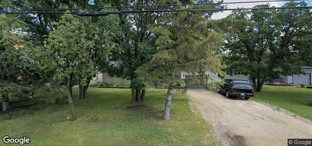 1031 Charleswood Road（加拿大曼尼托巴省温尼伯市）房屋照片