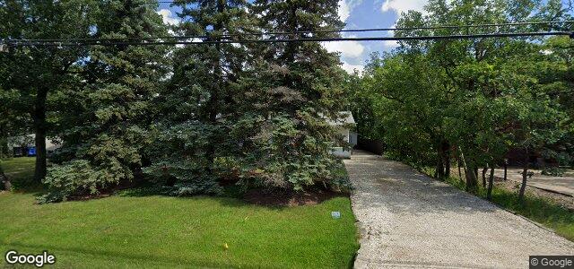 1053 Charleswood Road（加拿大曼尼托巴省温尼伯市）房屋照片