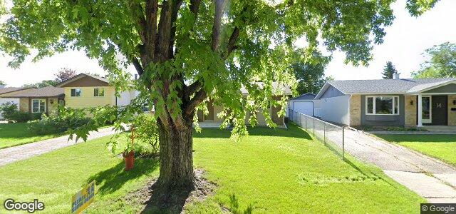 18 Summerfield Way（加拿大曼尼托巴省温尼伯市）房屋照片