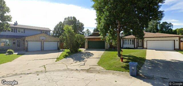 28 Charles Hawkins Bay（加拿大曼尼托巴省温尼伯市）房屋照片