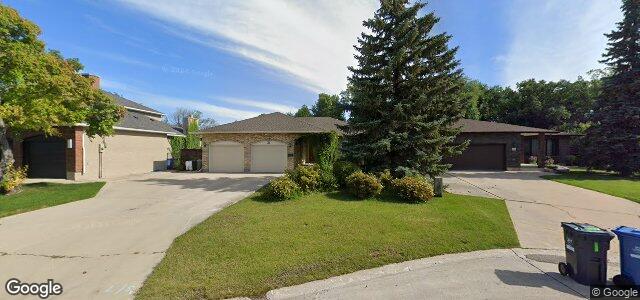 Photo of 31 Parkway Place in Winnipeg, Manitoba