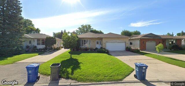 Photo of 35 Kayhans Drive in Winnipeg, Manitoba