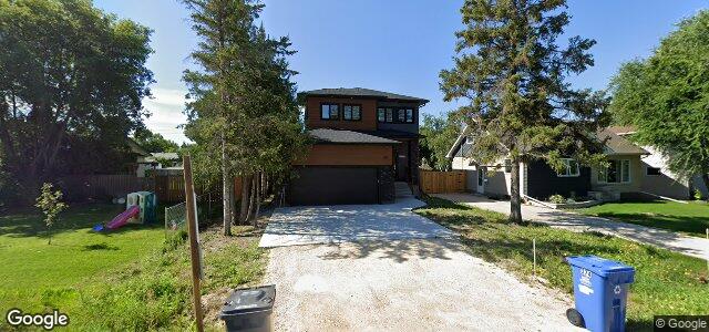 Photo of 374 Glenway Avenue in Winnipeg, Manitoba