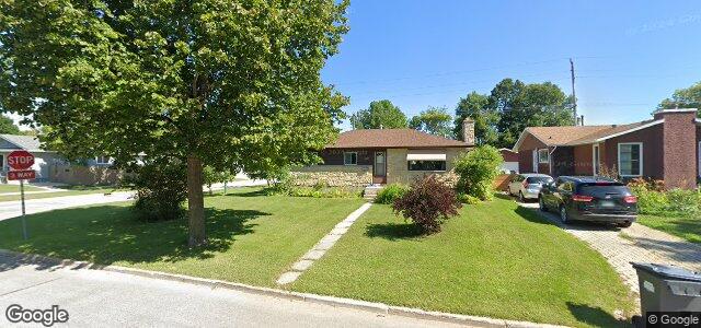 419 Knowles Avenue（加拿大曼尼托巴省温尼伯市）房屋照片