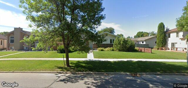 560 Headmaster Row（加拿大曼尼托巴省温尼伯市）房屋照片