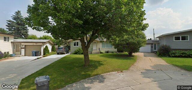 6 Natalie Bay（加拿大曼尼托巴省温尼伯市）房屋照片