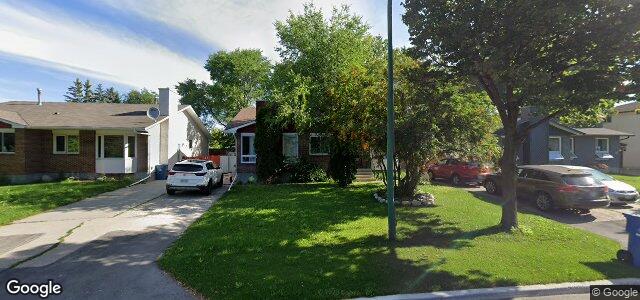 Photo of 77 Edkar Crescent in Winnipeg, Manitoba