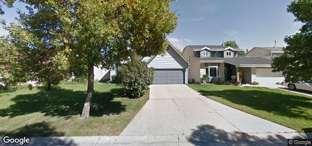 Photo of 10 Sonning Bay in Winnipeg, Manitoba