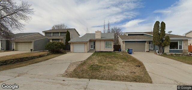 Photo of 123 Brixton Bay in Winnipeg, Manitoba