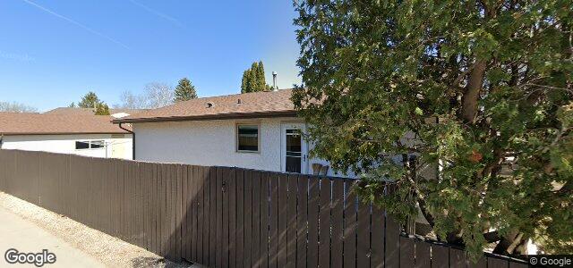 131 Regis Drive（加拿大曼尼托巴省温尼伯市）房屋照片