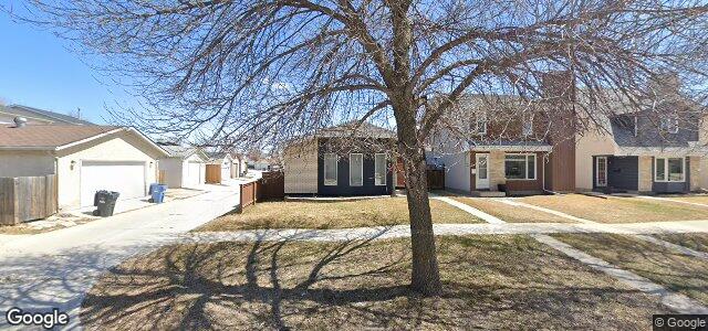 15 Sandrington Drive（加拿大曼尼托巴省温尼伯市）房屋照片