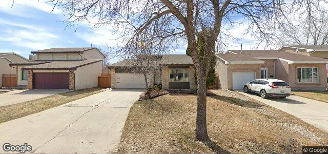 18 Furness Bay（加拿大曼尼托巴省温尼伯市）房屋照片