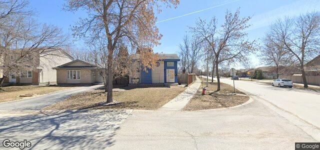 2 Carriage House Road（加拿大曼尼托巴省温尼伯市）房屋照片