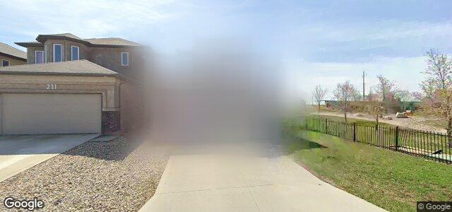 Larawan ng 215 Scammel Road sa Winnipeg, Manitoba