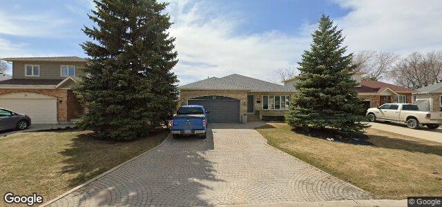 Photo of 23 Chancery Bay in Winnipeg, Manitoba