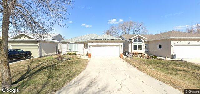 27 Cummings Crescent（加拿大曼尼托巴省温尼伯市）房屋照片