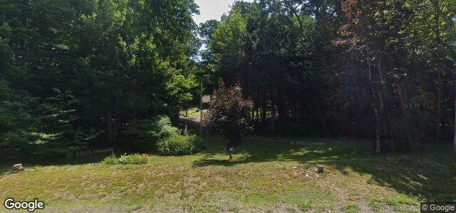 Photo of 28 Highbury Road in Winnipeg, Manitoba