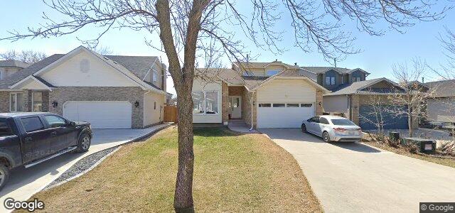 30 Cummings Crescent（加拿大曼尼托巴省温尼伯市）房屋照片