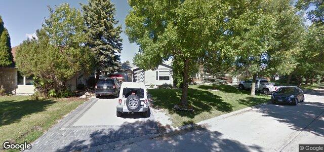Photo of 35 Thornewood Avenue in Winnipeg, Manitoba