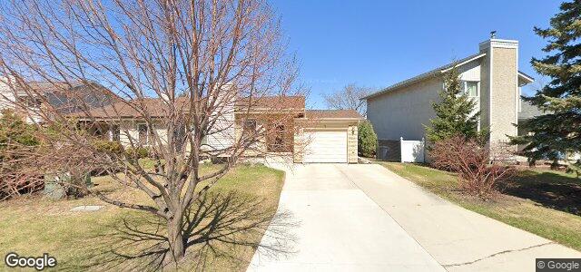 Photo of 7 Grimsby Place in Winnipeg, Manitoba