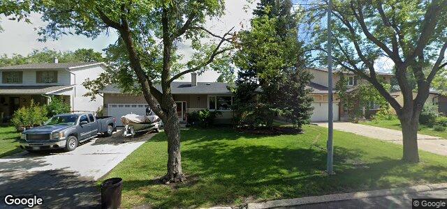 218 Barker Boulevard（加拿大曼尼托巴省温尼伯市）房屋照片