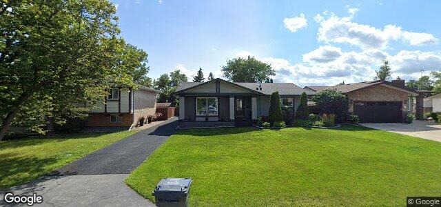 307 Barker Boulevard（加拿大曼尼托巴省温尼伯市）房屋照片