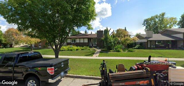 423 Barker Boulevard（加拿大曼尼托巴省温尼伯市）房屋照片